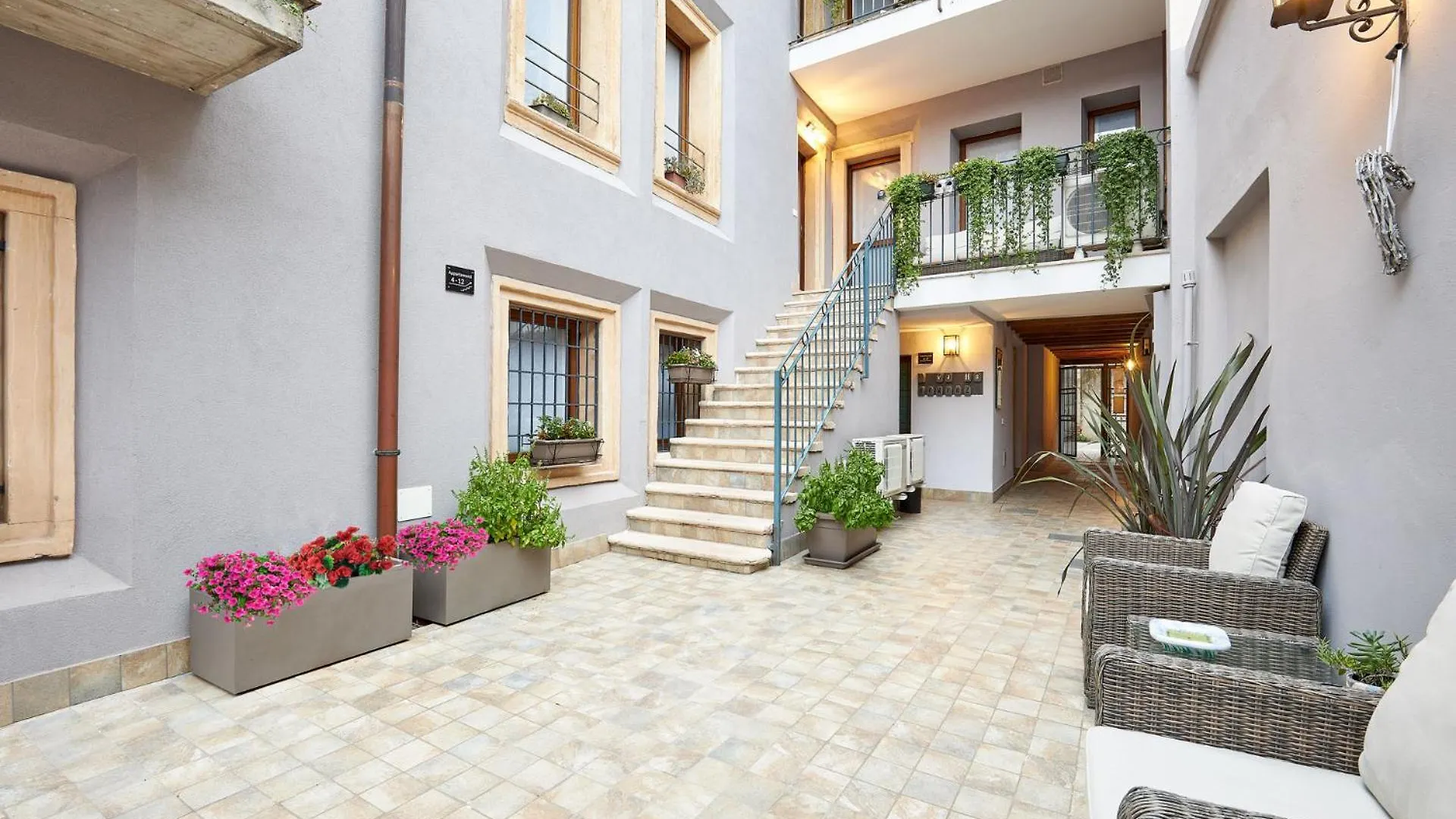 Residence 