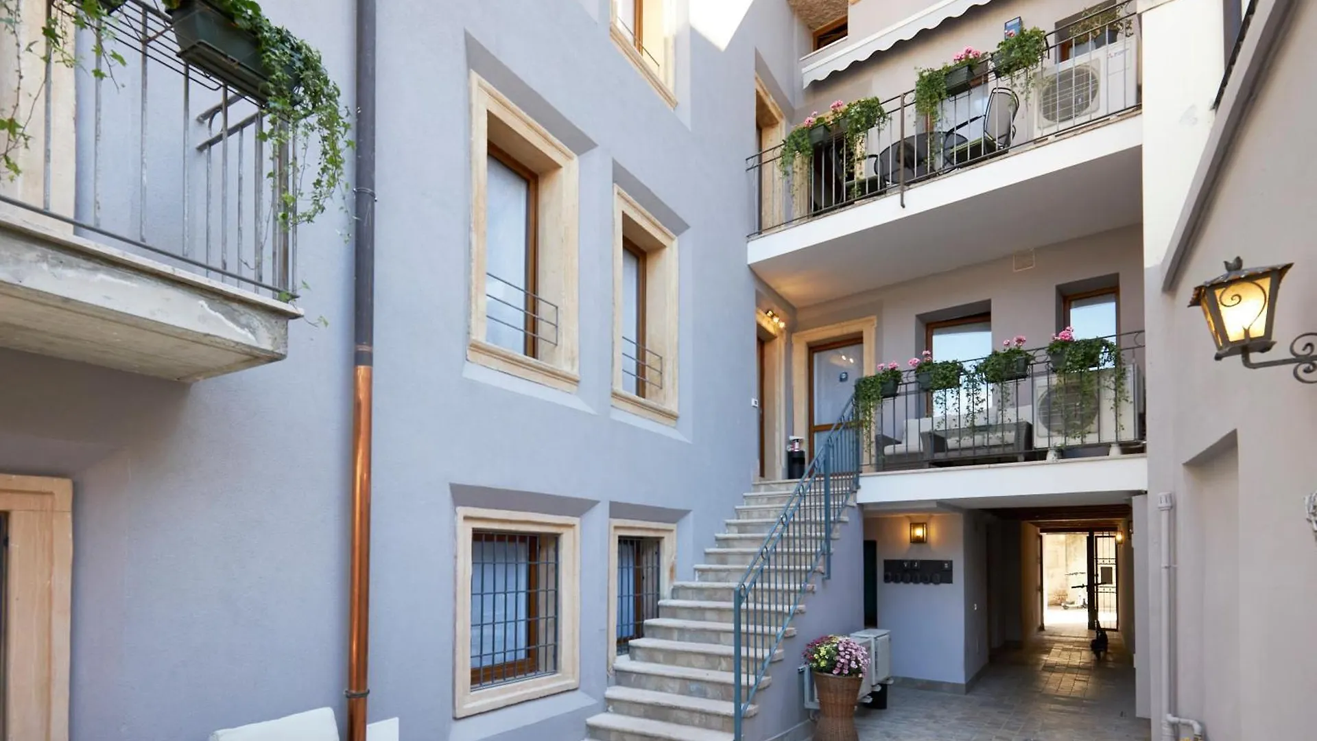 Residence 